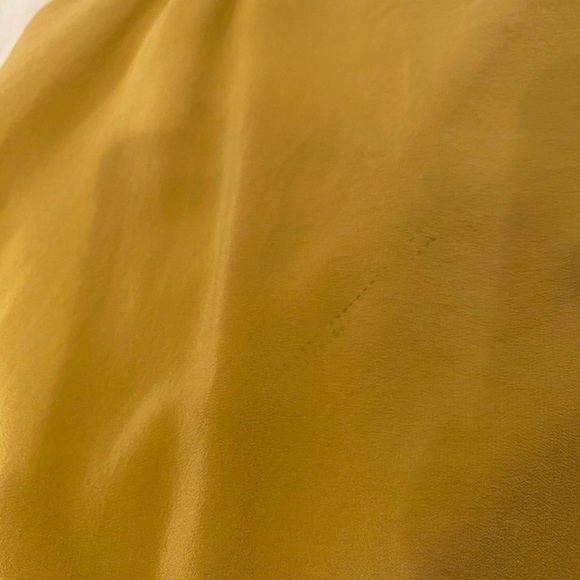 Theory delicate silk tank top in color Pollen - Picture 6 of 10